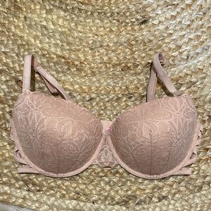Victoria's Secret Lace Push-Up Bra in Pink